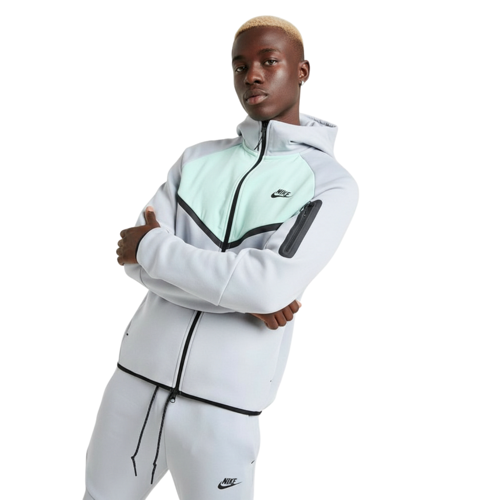 CHAQUETA NIKE TECH