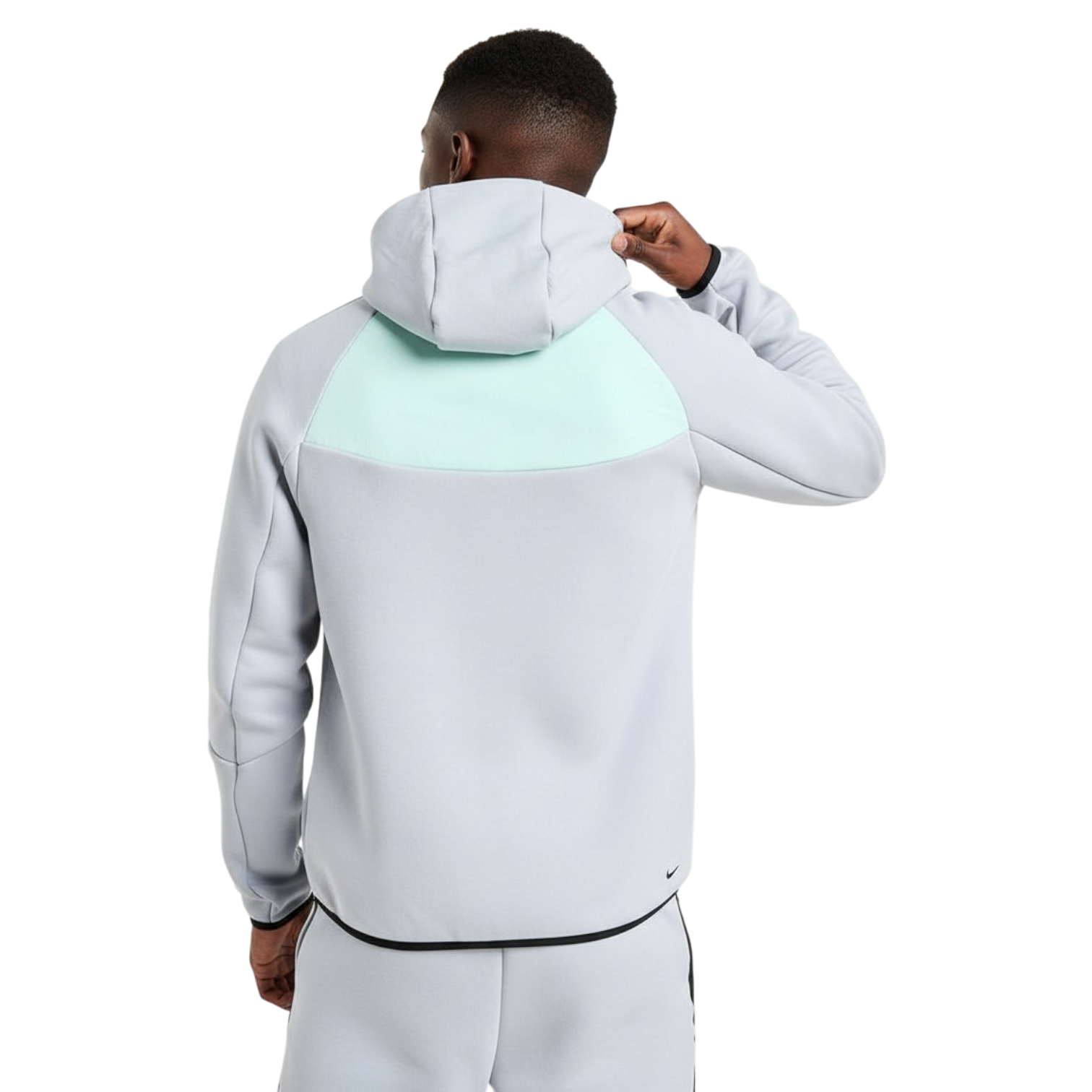 CHAQUETA NIKE TECH