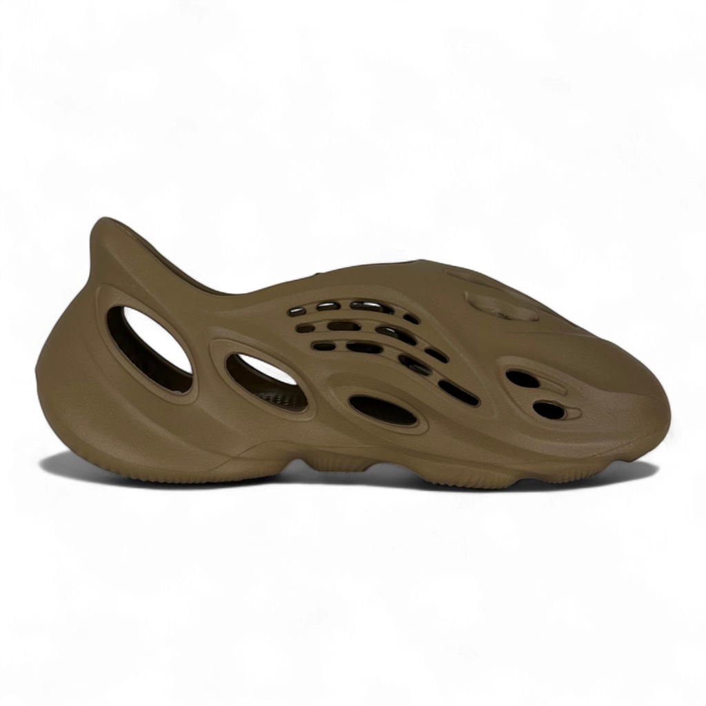 Adidas Yeezy Foam Rnr Clay Taupe