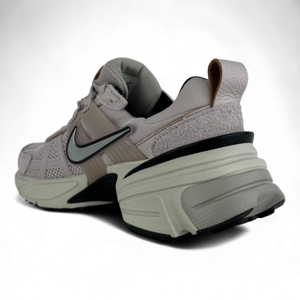 Nike V2K Run Platinum Violet