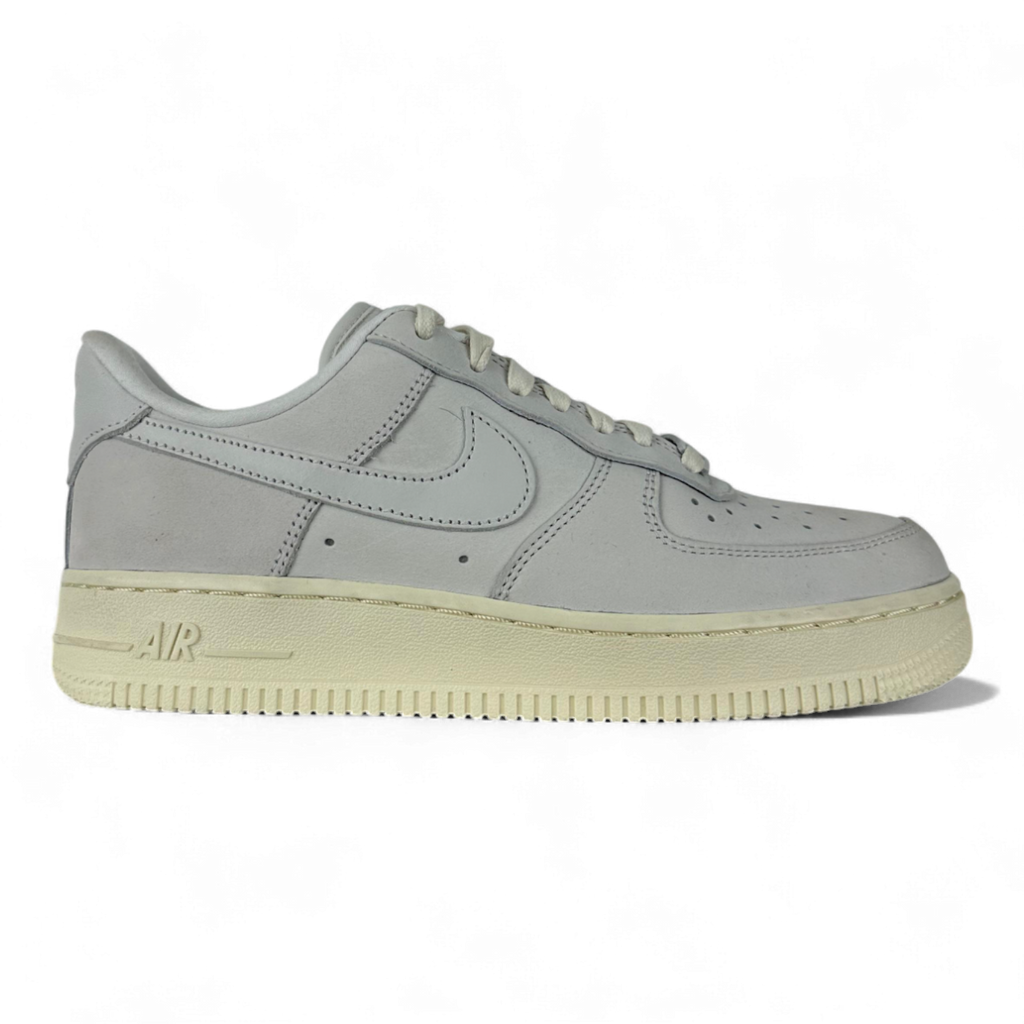 Nike Air Force 1 Low Summit White