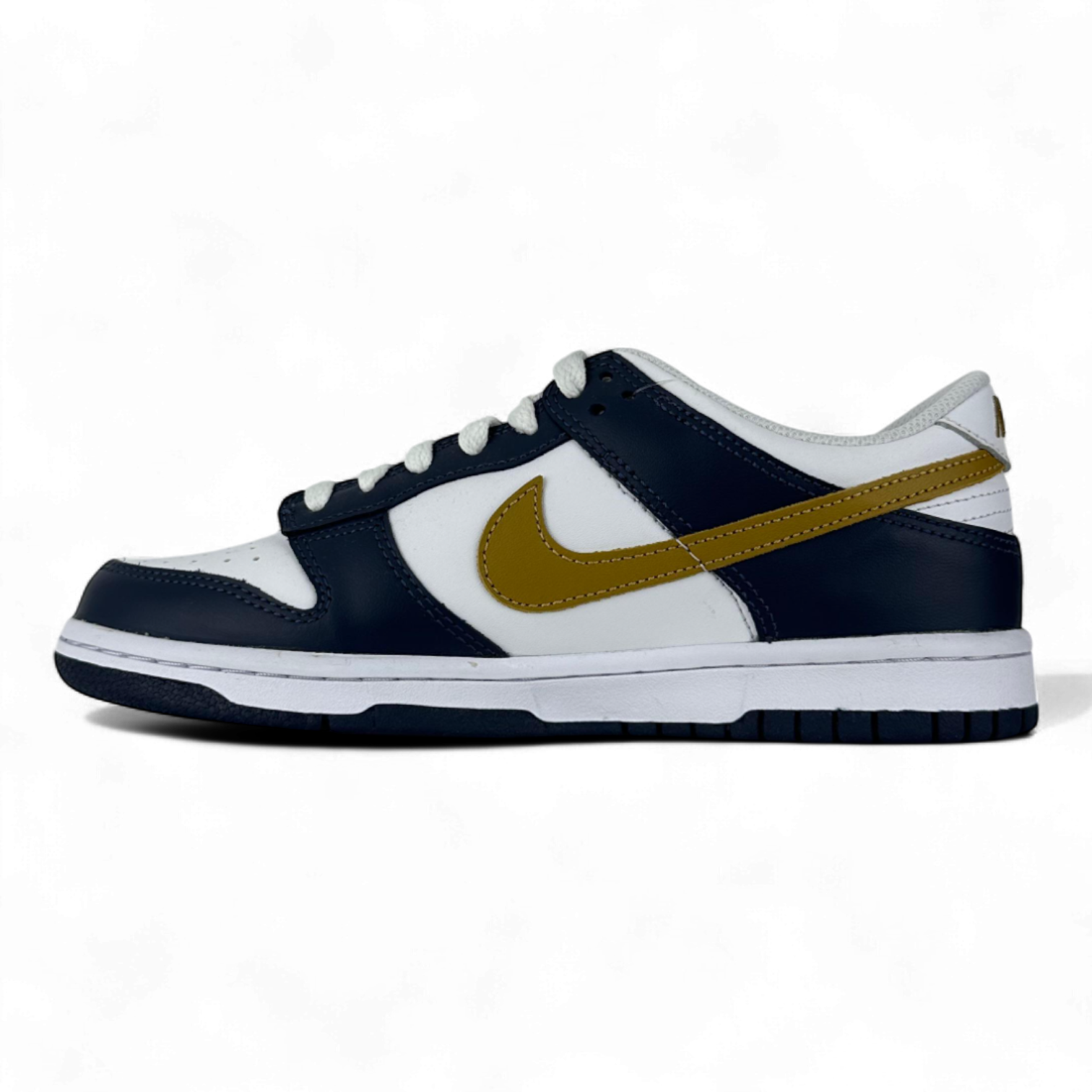 Nike Dunk Low Midnight Navy Blue Wheat
